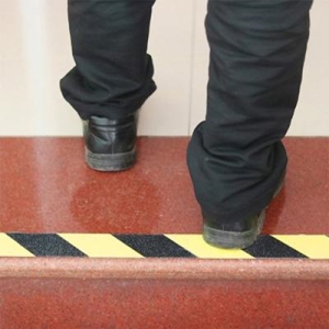 ������ �̲������� ������ �е� ��� ������ǰ