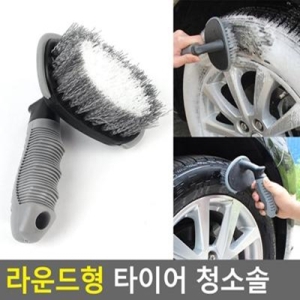 �ڵ��� Ÿ�̾� û�Ҽ�