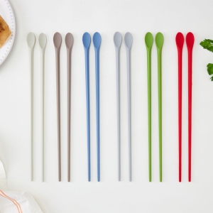 �Ǹ��� �Ǹ��� Ƣ�� ������