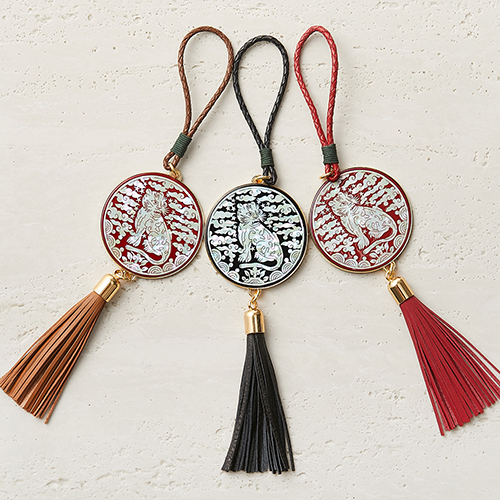 �����ǰ ������ �ڰ� Ȳ�� ������ ��ǰ ����