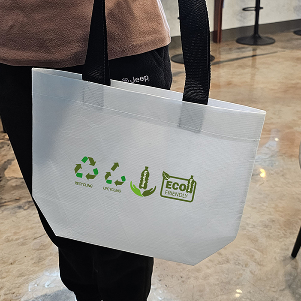 ���ڹ�/���ι� ���������� ģȯ�� R-PET ���������� �������۰��� (��/��/��) ��ǰ ����