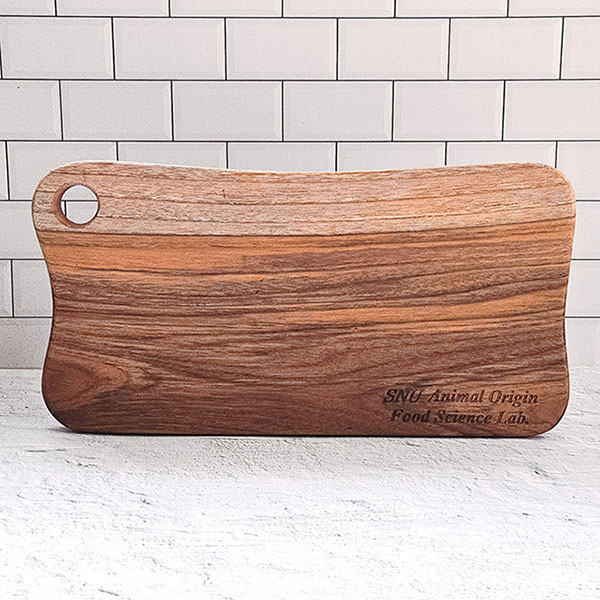 ��ߵ�Ƽũ�簢����(��)