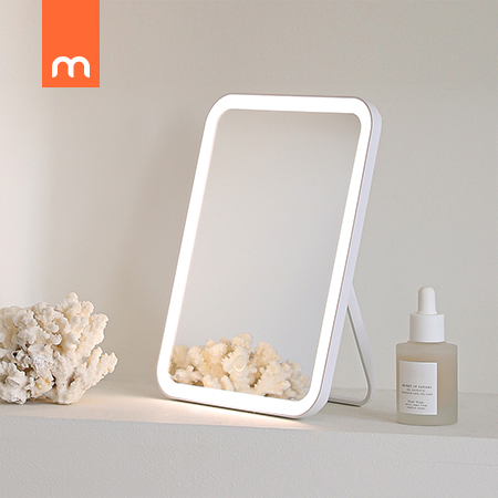 ���ƽ� ��Ƽ ������ ����ũ�� ���� LED �ſ�